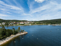 Blick auf den See, den Ort Schluchsee und die Amalienruhe (Bildnachweis: © Hochschwarzwald Tourismus GmbH) Blick auf den See, den Ort Schluchsee und die Amalienruhe (Bildnachweis: © Hochschwarzwald Tourismus GmbH)